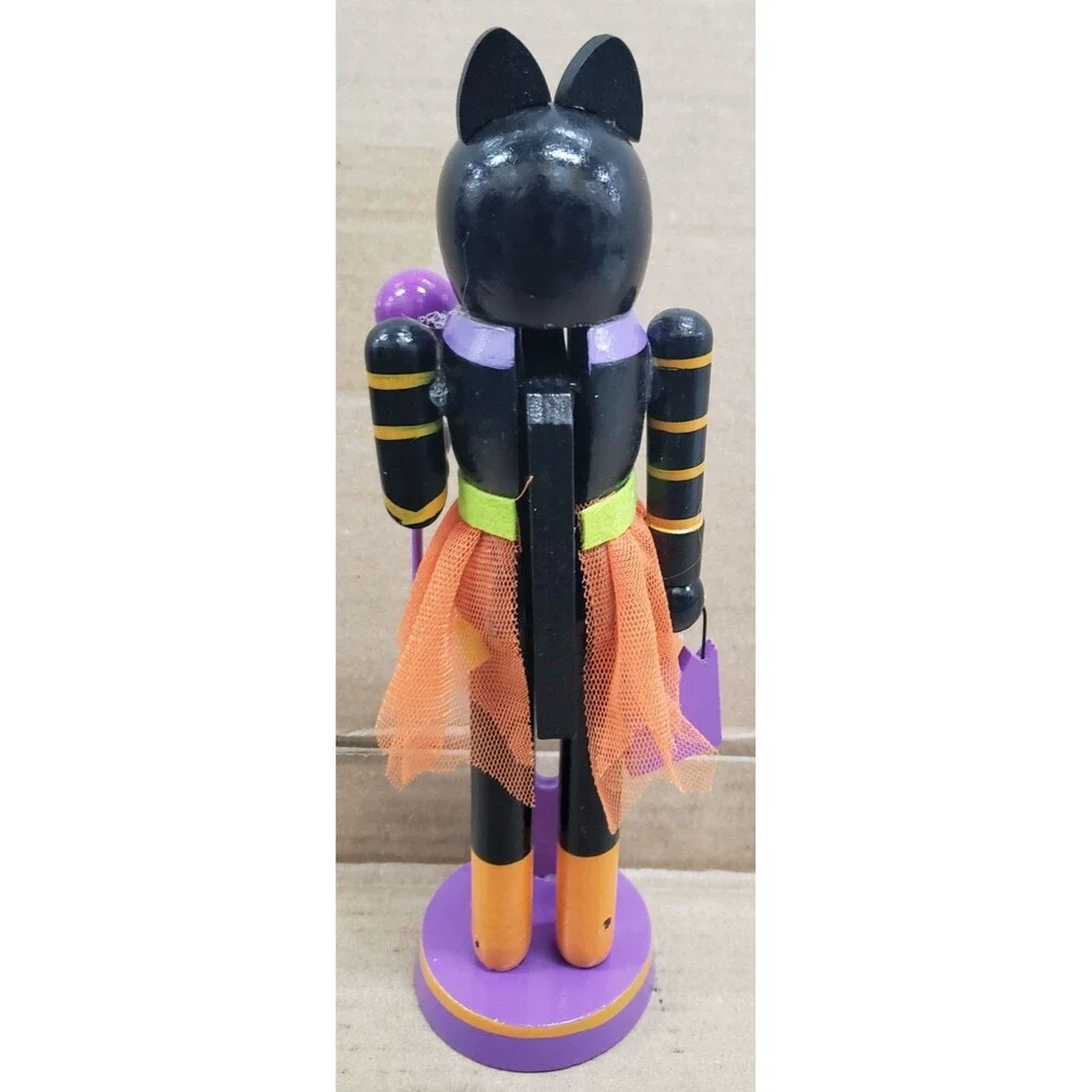 Wooden Nutcracker, 9.5